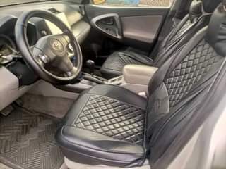 A picture of 08 mode Toyota RAV4 for sale location Lagos state Call