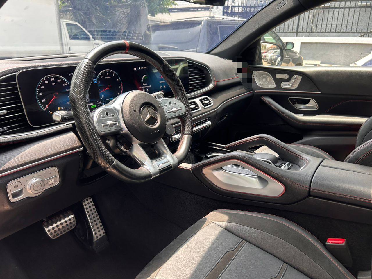 A picture of 2024 GLE53 AMG