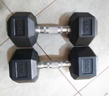 A picture of Dumbells 10kgz Pair