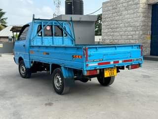 A picture of NISSAN VANETTE