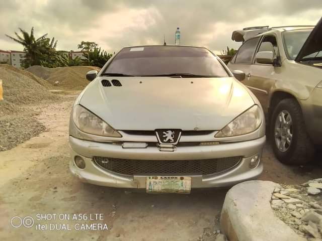 A picture of Registered 2005 Peugout 206cc Convertible First body paint Manual Bluetooth