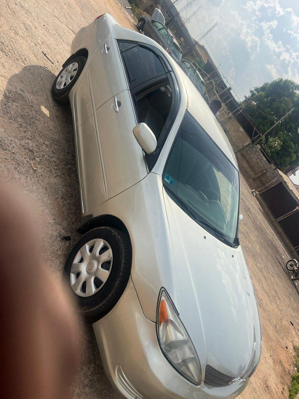 A picture of Toyota camry 2004