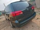 A picture of Foriegn used 2005 Toyota sienna . Accident free and first