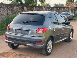 A picture of Car
