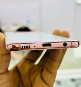 A picture of Best deal of the day Samsung S10 4G available at
