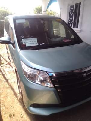 used toyota noah