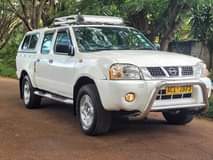 used nissan hardbody