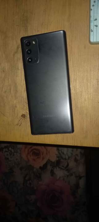 A picture of Samsung galaxy note 20 5g