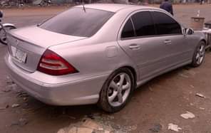 A picture of Ready for a new home Benz C230 2007 model Engine