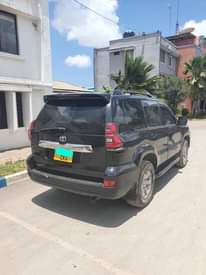A picture of Prado 150 Tsh Mil 27 0676 478 888