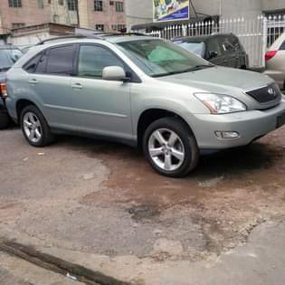 A picture of Tokunbo 2004 Lexus RX330 Autos 