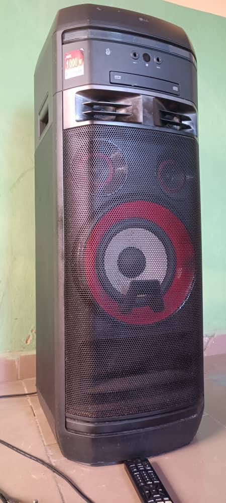 A picture of LG PartyBoom