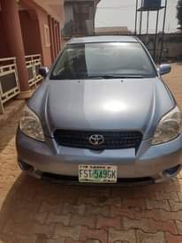 A picture of 2004 toyota Matrix