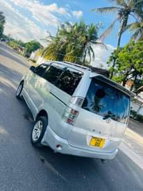 A picture of Toyota Noah