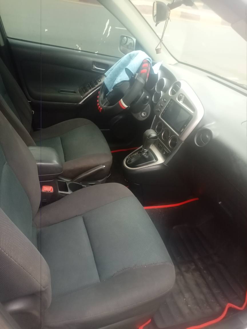 A picture of 06 Toyota Matrix 08130805979