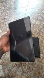 A picture of Samsung tab