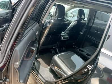 A picture of Toyota Highlander Limited Foriegn Use Year 2019 Buy and drive
