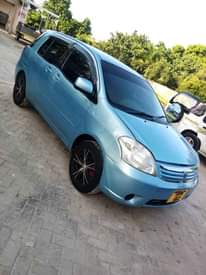 A picture of Toyota raum