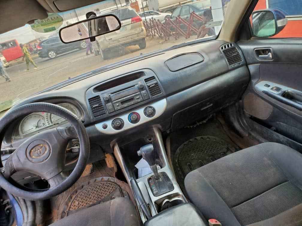 A picture of Camry 2004 4plugs