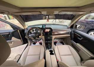 A picture of 2011 Mercedes GLK350