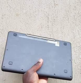 A picture of Asus mini laptop