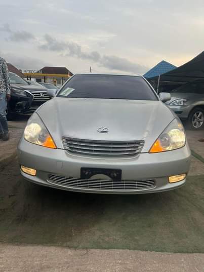 A picture of Tokunbo Lexus ES330 2005 model 8 4m