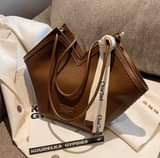 A picture of handbags kali