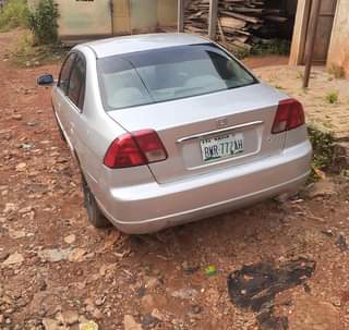 A picture of Honda Civic 2004