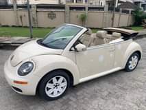 A picture of Volkswagen Beetle 07