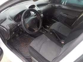A picture of Peugeot 206 manual Transmission 4 sale Clean body and interior