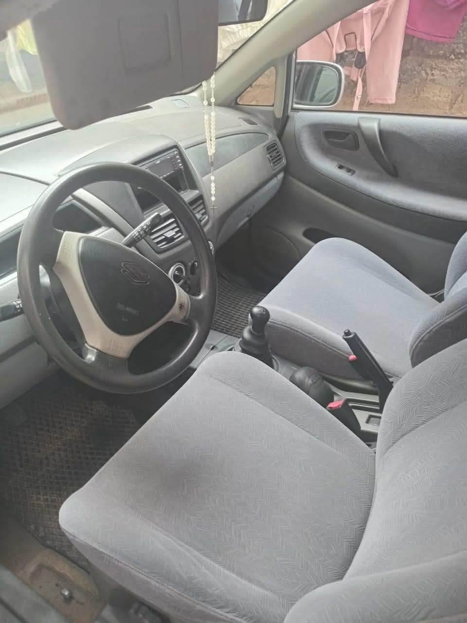 A picture of Ikotun suzuki liana 05