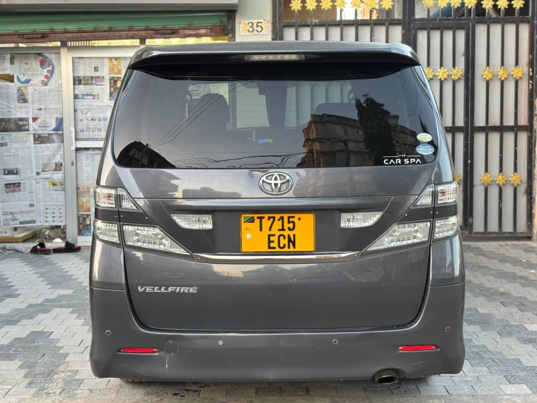A picture of TOYOTA VELLFIRE...ECN...IMEKAZA MNOO