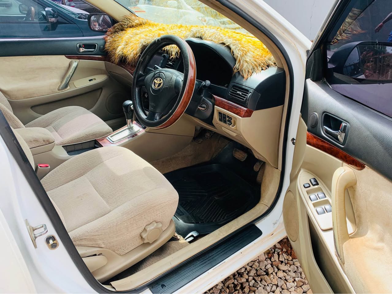 A picture of TOYOTA PREMIO