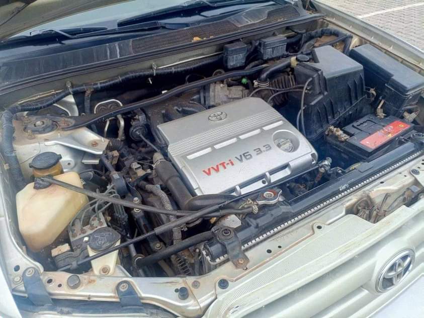 A picture of 2006 Toyota Highlander 2006 Front