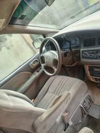 A picture of Toyota sienna for sale 2002 forsale with the factory fitted
