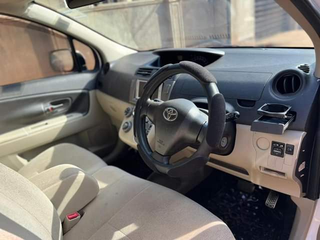A picture of Pass sente 22M UGX.... Mint condition