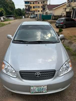 A picture of Toyota Corolla LE 06