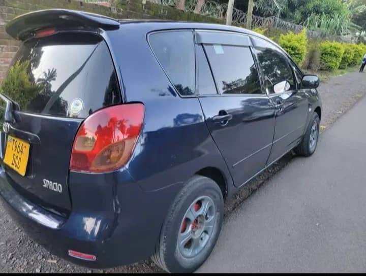 A picture of Toyota spacio Call me 0674035212 Arusha tanzania Price 7m