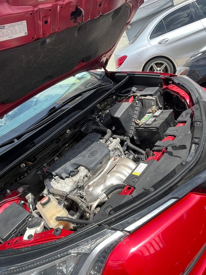 A picture of 2016 Foreign used rav 4