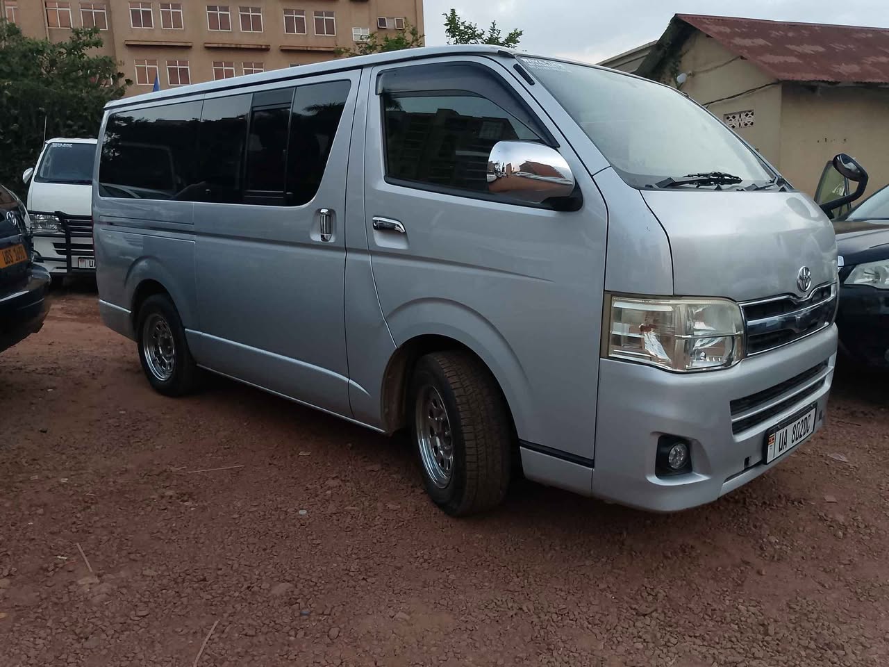 A picture of Toyota Drone Hiace Model 2010 Automatic 0787181703 0704482571 Call Whatsapp