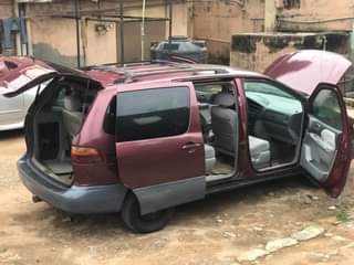 A picture of Toyota Sienna