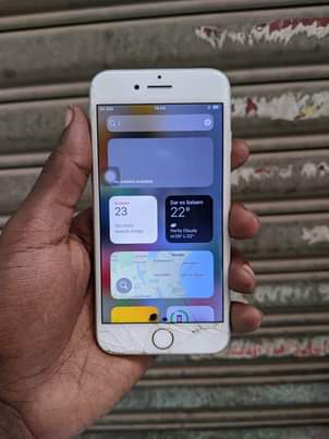 A picture of iPhone 7 Plain 128gb bei 150 000 0655695769 Homebutton haifanyi