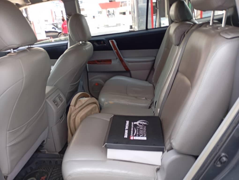A picture of Brand Toyota Highlander Model 2008 upgraded to 0 12 Engine