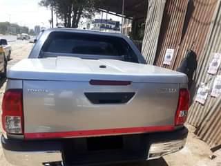 A picture of 2015 TOYOTA HILUX DOUBLE CABIN
