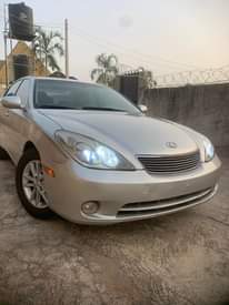 A picture of Registered Lexus ES 300 08066681069