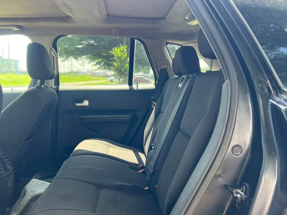 A picture of Hot Solid Deal Toks standard Reg Ford Edge 2010