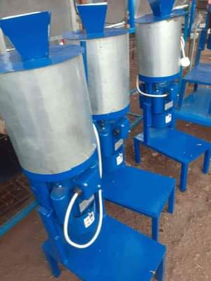 A picture of Original odi Ground nut machine