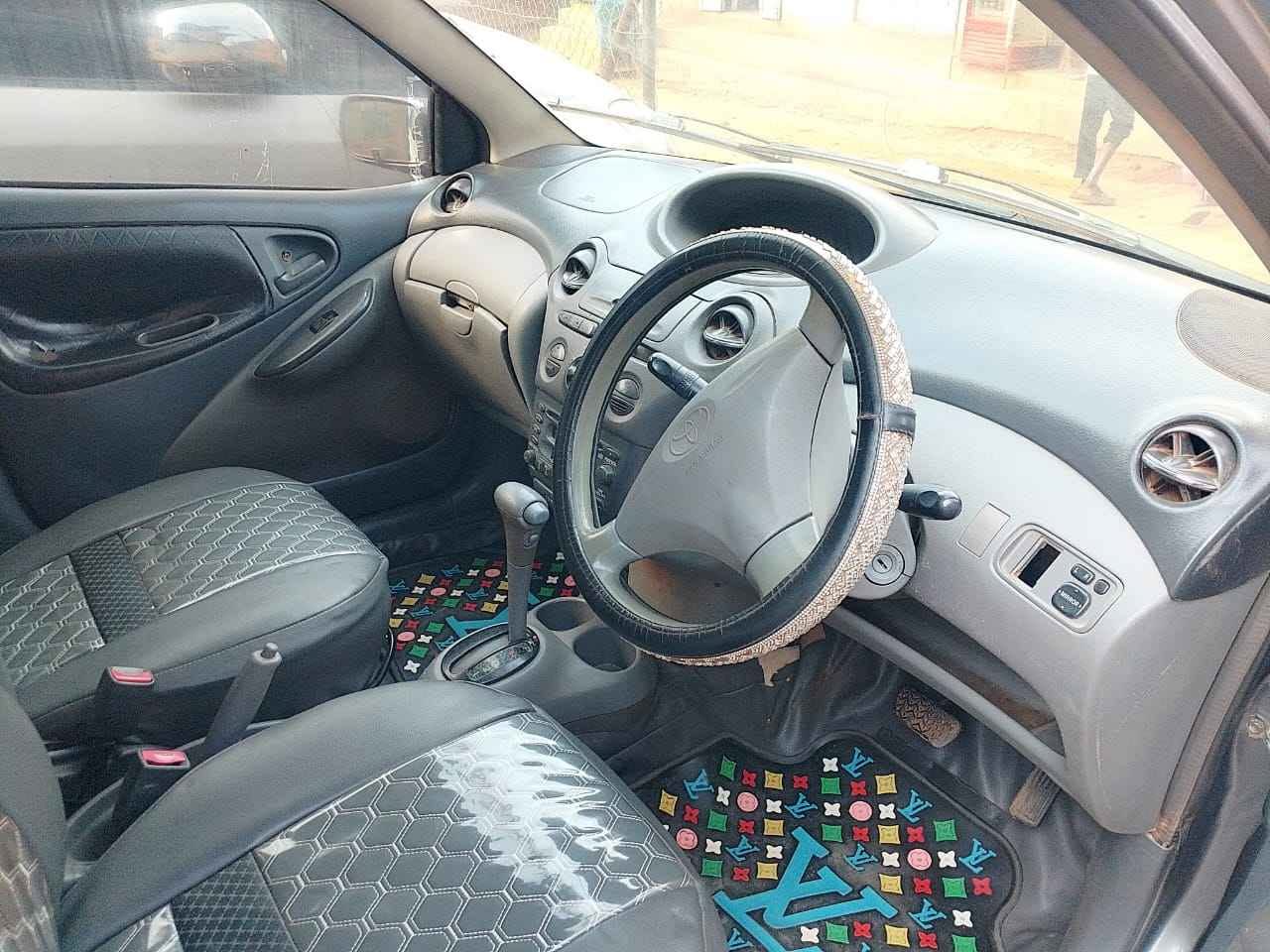 A picture of Toyota vtz