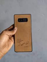 A picture of Samsung note 8