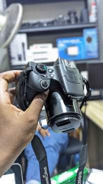A picture of Canon PowerShot sx60Hs
